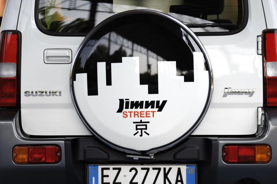  Suzuki Jimny Street 2015 года  (фото 6 из 11)